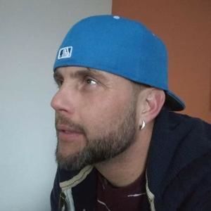 Meet your Posher, Dustin